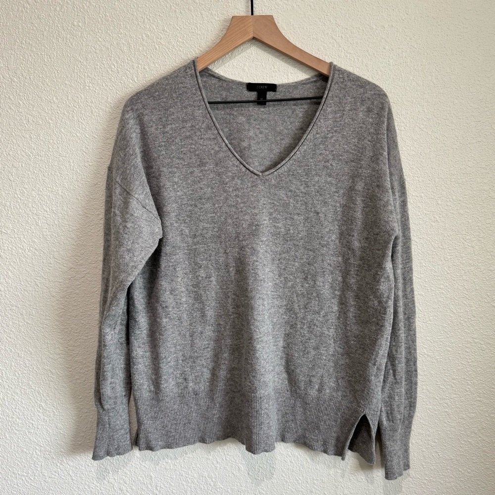 J.Crew Womens Gray Wool Blend V-Neck Drop Shoulder Sweater M Preppy Minimal
